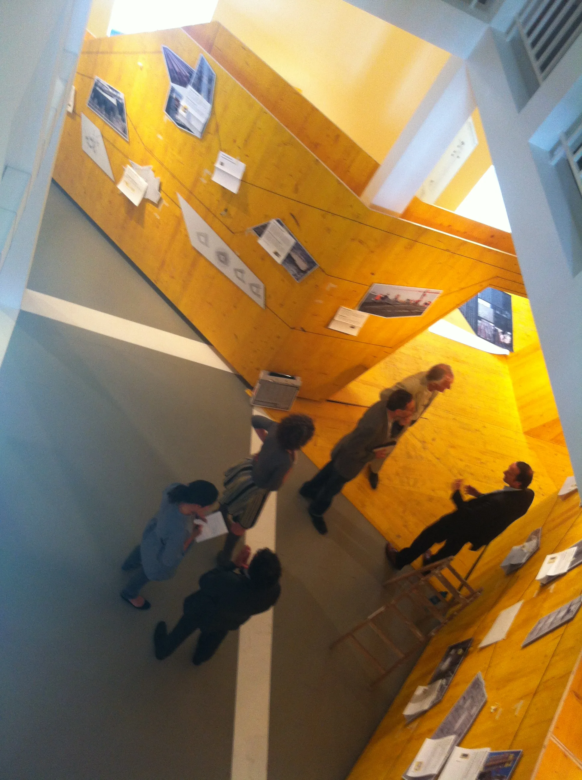 HINTER DEN KULISSEN — Ausstellungsarchitektur für Bollinger+Grohmann im Deutschen Architekturmuseum · Frankfurt 2013, Bild 10