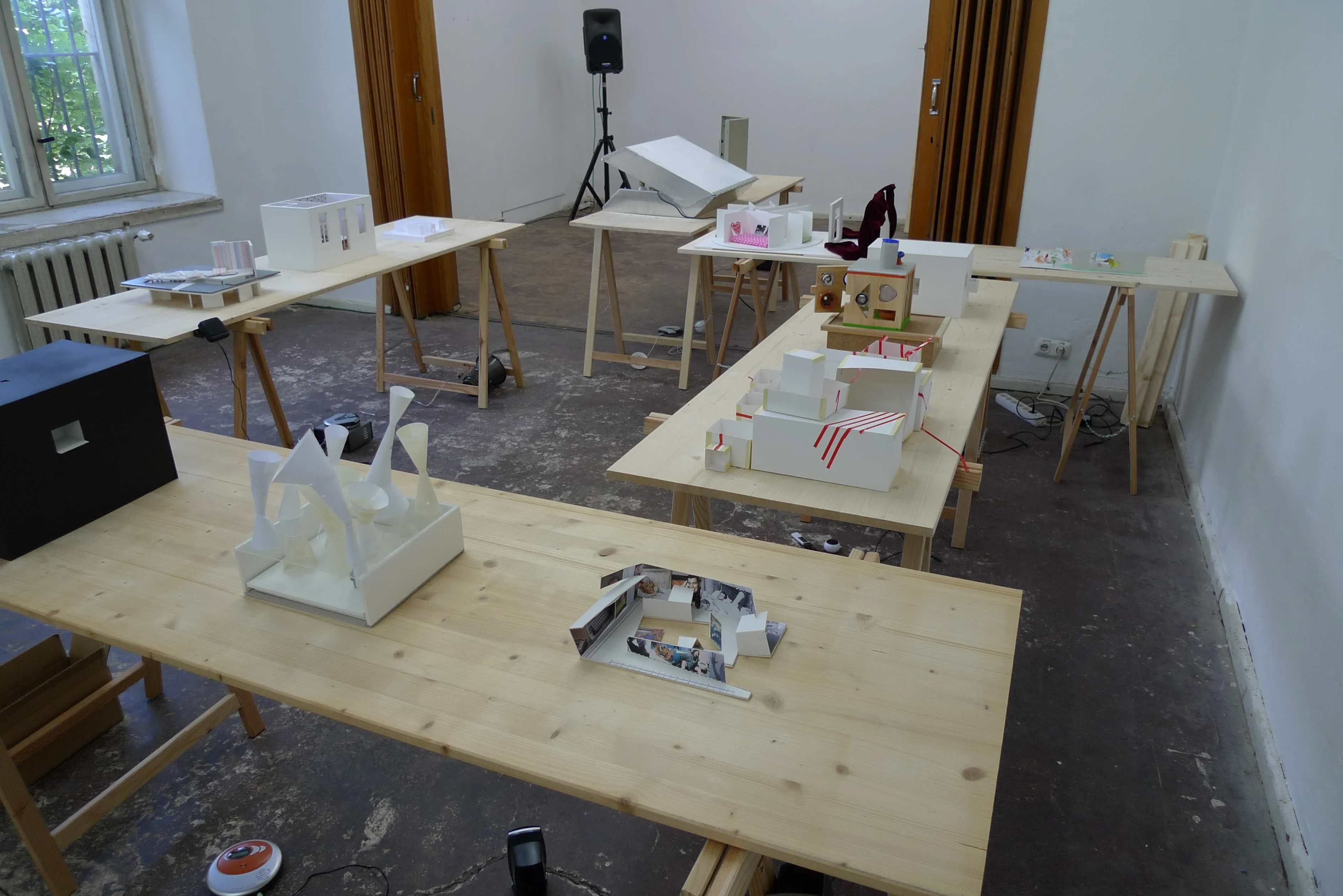 move out — Räumliche Interpretation von Klangaufnahmen · internationale Kunstaktion 2011, Bild 16